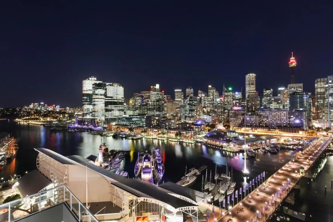 Image of 3 Bedroom Darling Harbour Apartment