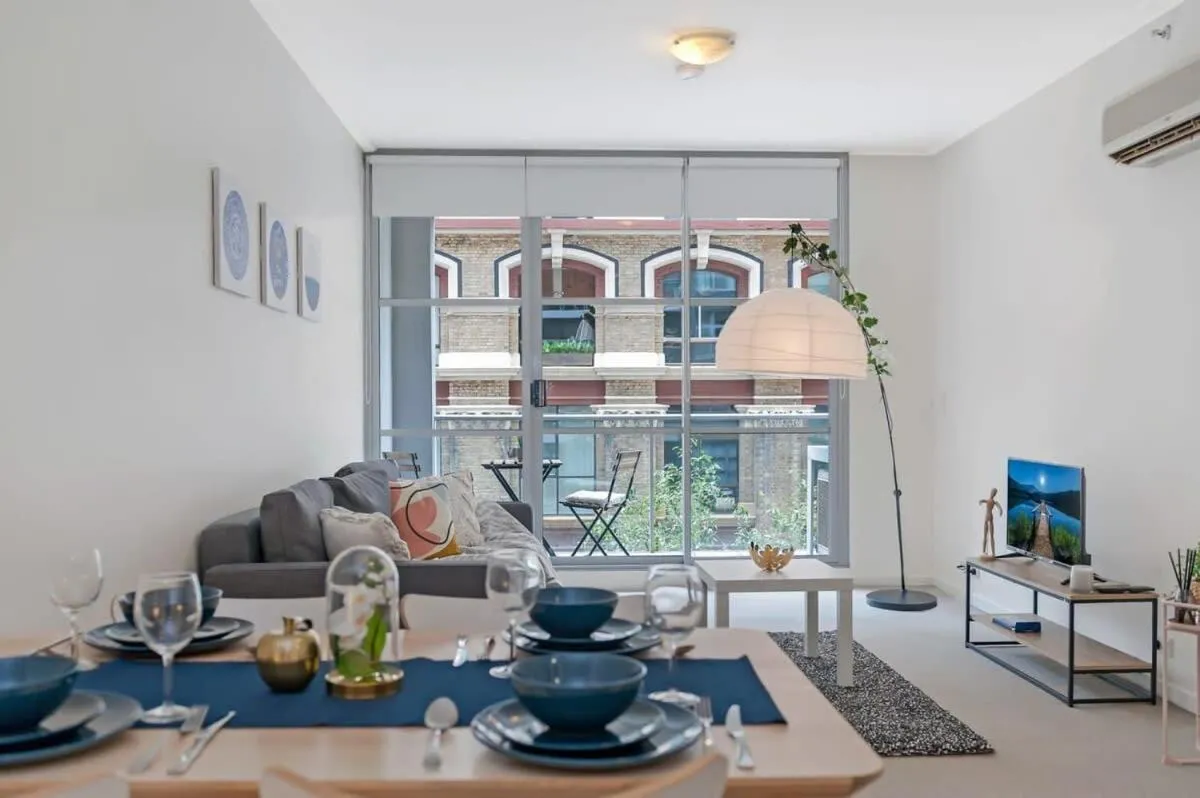 Image 4 of A Comfy & Modern Studio Near Darling Harbour