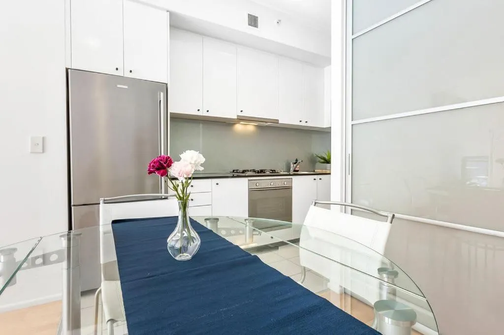 Image 2 of A Comfy Studio Next to Darling Harbour City Views