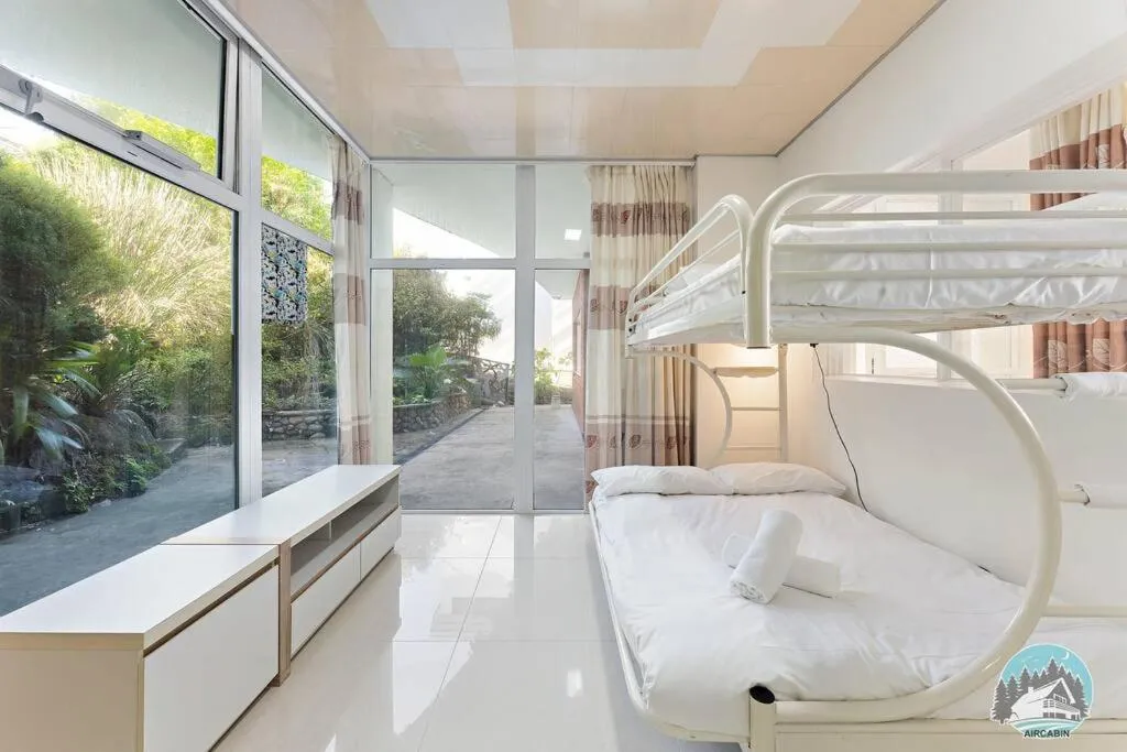 Image 2 of Aircabin – Castle Cove – Scenic View – 4 Beds Hous