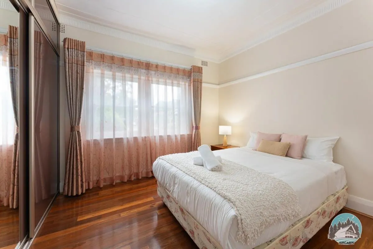 Image 6 of Aircabin – Denistone – 3 Beds Lovely House