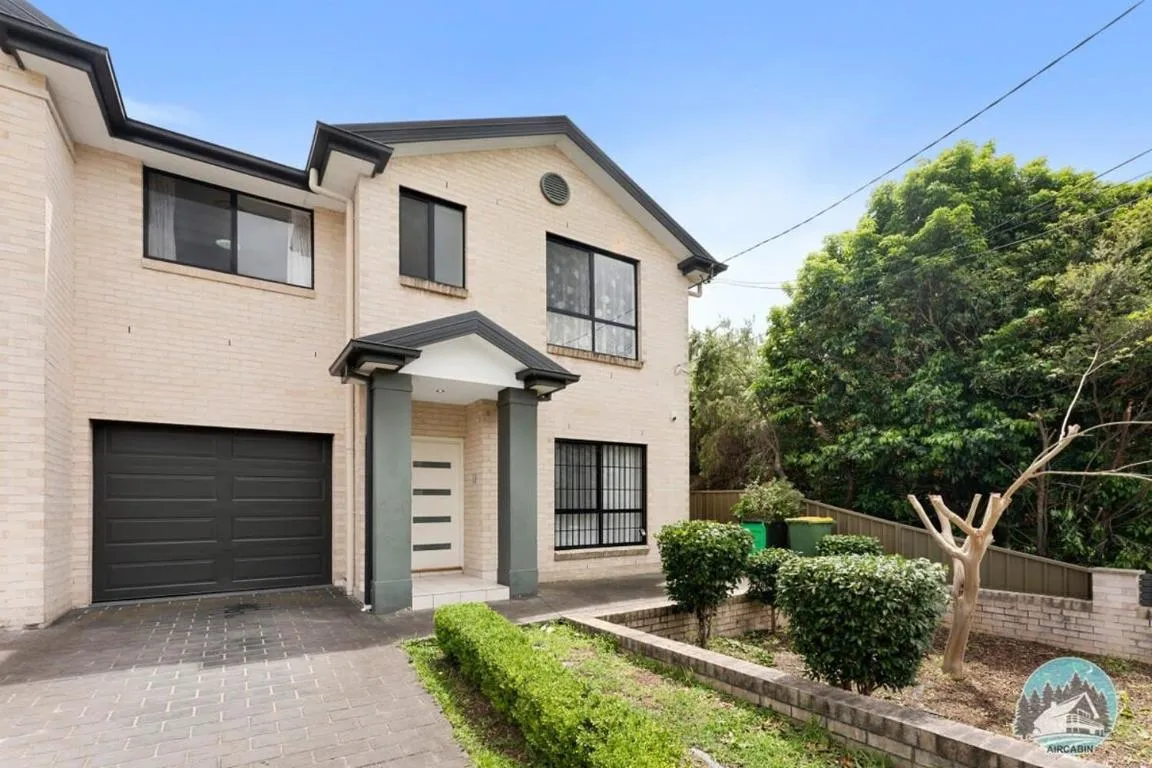 Image of Aircabin – Telopea – Sydney – 5 Beds Holiday House