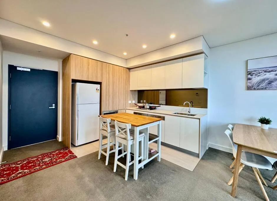 Image 2 of Aircabin – Wentworth Point – Sydney – 1 Bed Apt