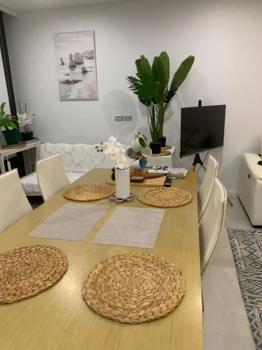 Image 6 of Amazing 1 Bedroom Apt with large living & option for extra sleeping space Plus Gym Spa Pool Sauna and BBQ in Garden