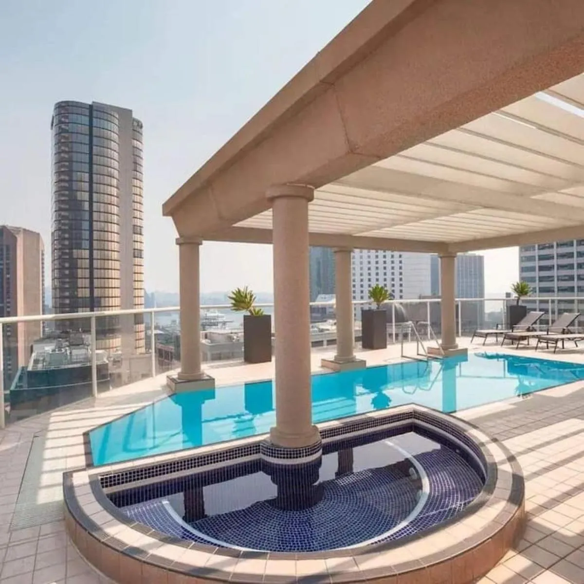 Image 3 of Amazing Apartment in Sydney CBD with Rooftop Pool