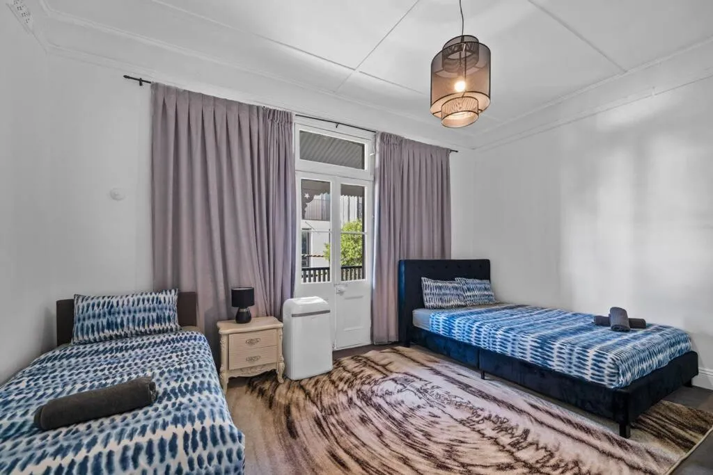 Image 1 of Amazing house Darling Harbour & CBD & Central & ICC & Chinatown