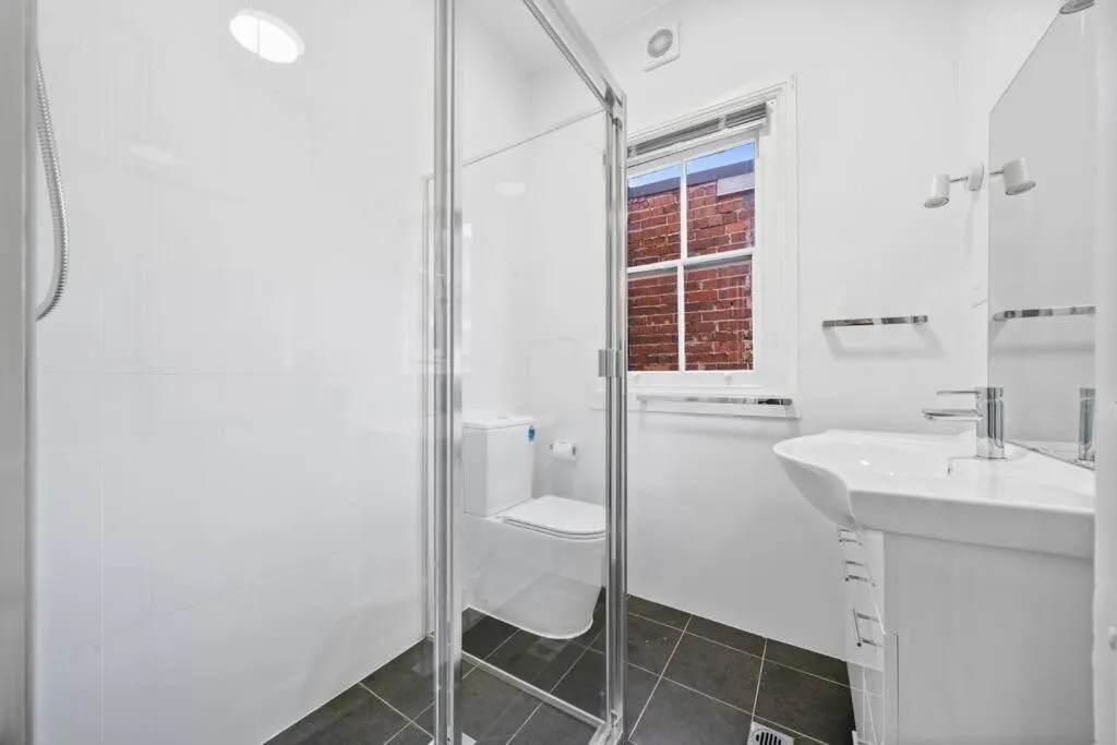 Image 2 of Amazing house Darling Harbour & CBD & Central & ICC & Chinatown