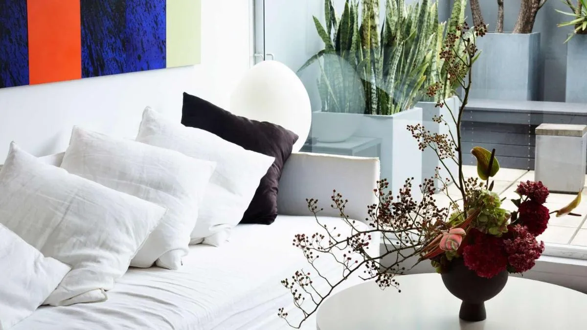 Image 5 of Apartment One