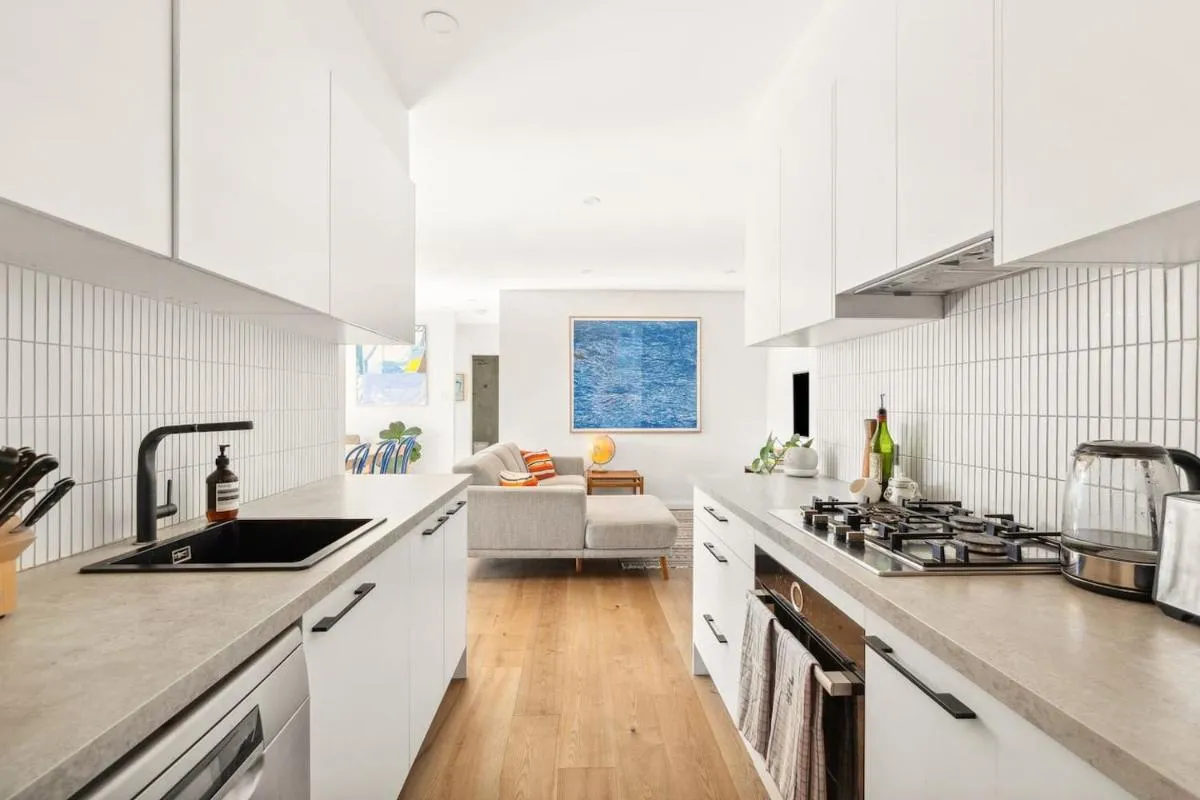 Image 3 of ‘Artsy Sanctuary’ Inner-City Vibrance & Urban Views