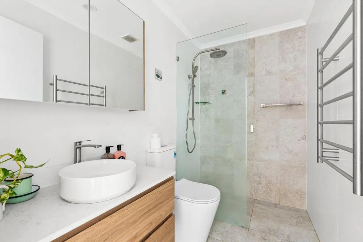 Image 2 of ‘Artsy Sanctuary’ Inner-City Vibrance & Urban Views