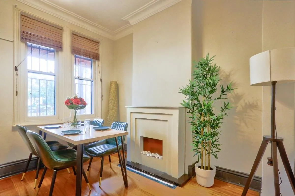 Image 5 of Awesome 2 Bedroom House Surry Hills