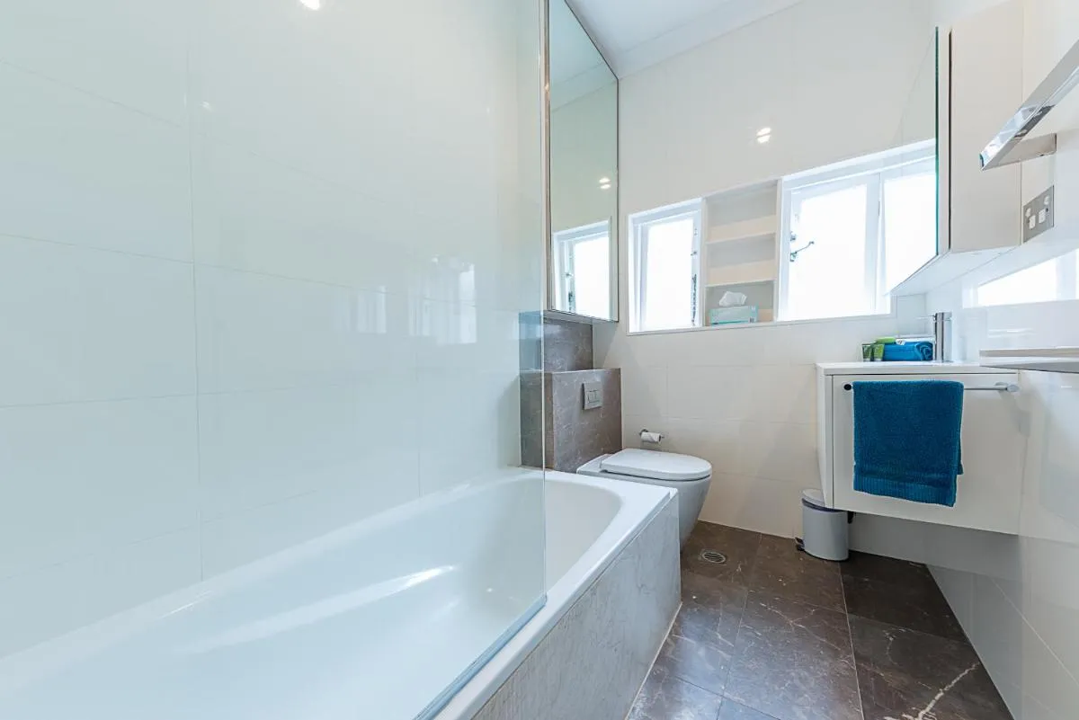 Image 2 of Beach Retreat