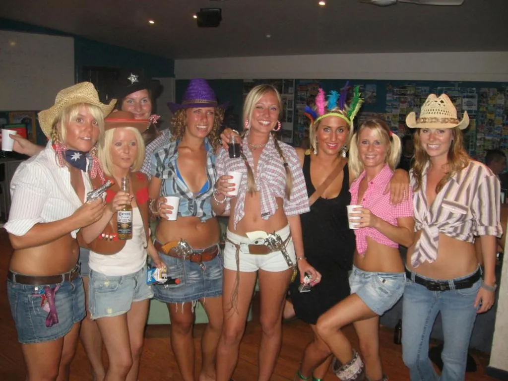 Image 2 of Boardrider Backpackers and Budget Motel