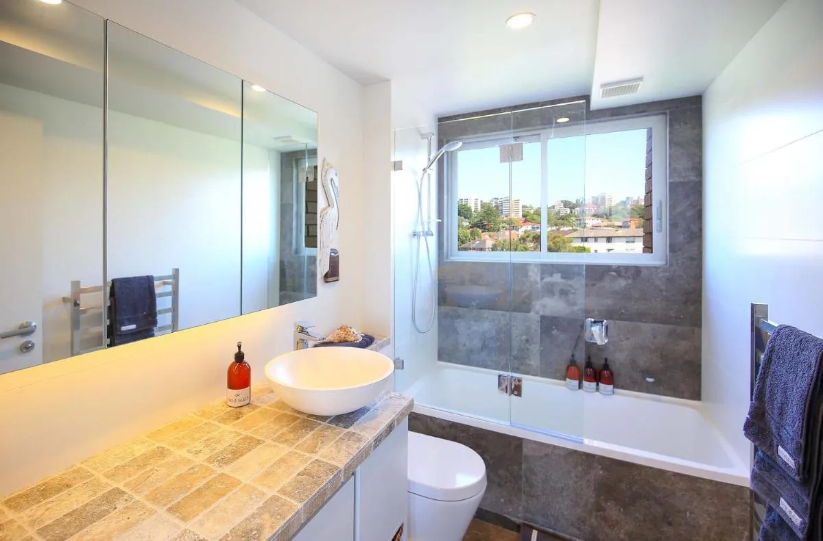 Image 2 of Bondi Aqua Vista – Walk to beach and shops