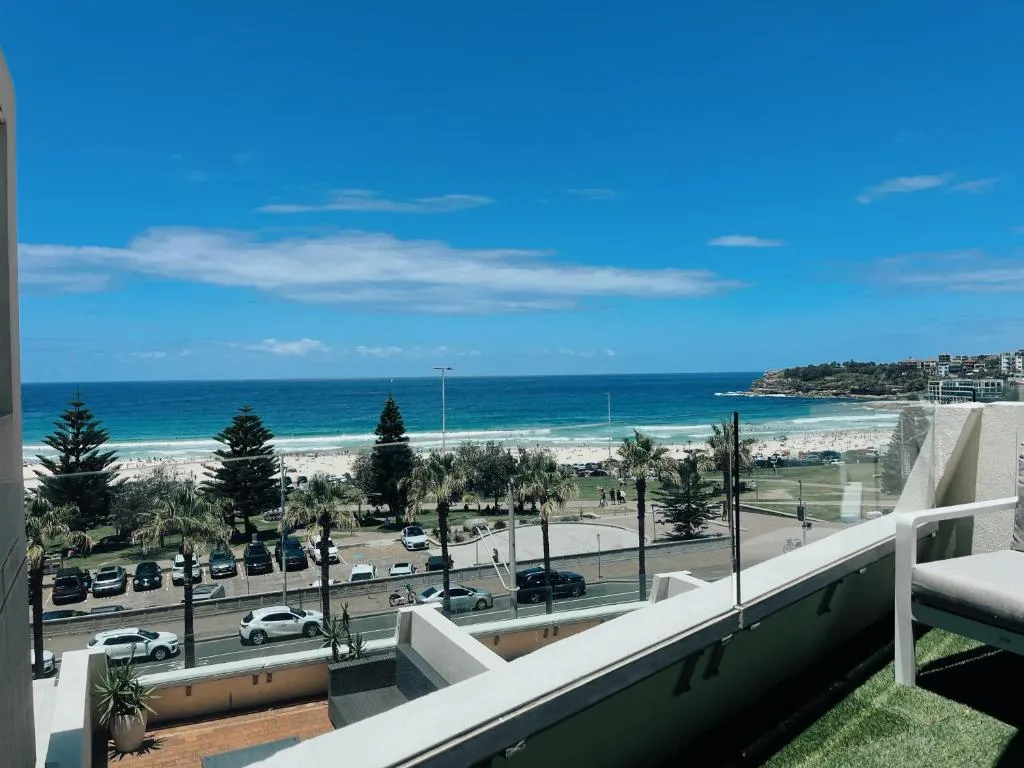 Image of Bondi Beach Waves 2 Beachfront Apartment