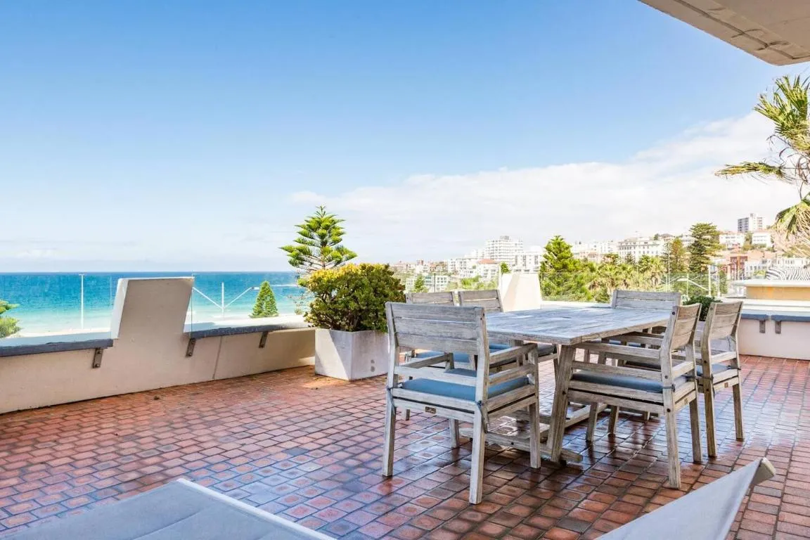 Image of Bondi Beachfront Lifestyle – Ocean Views and Parking