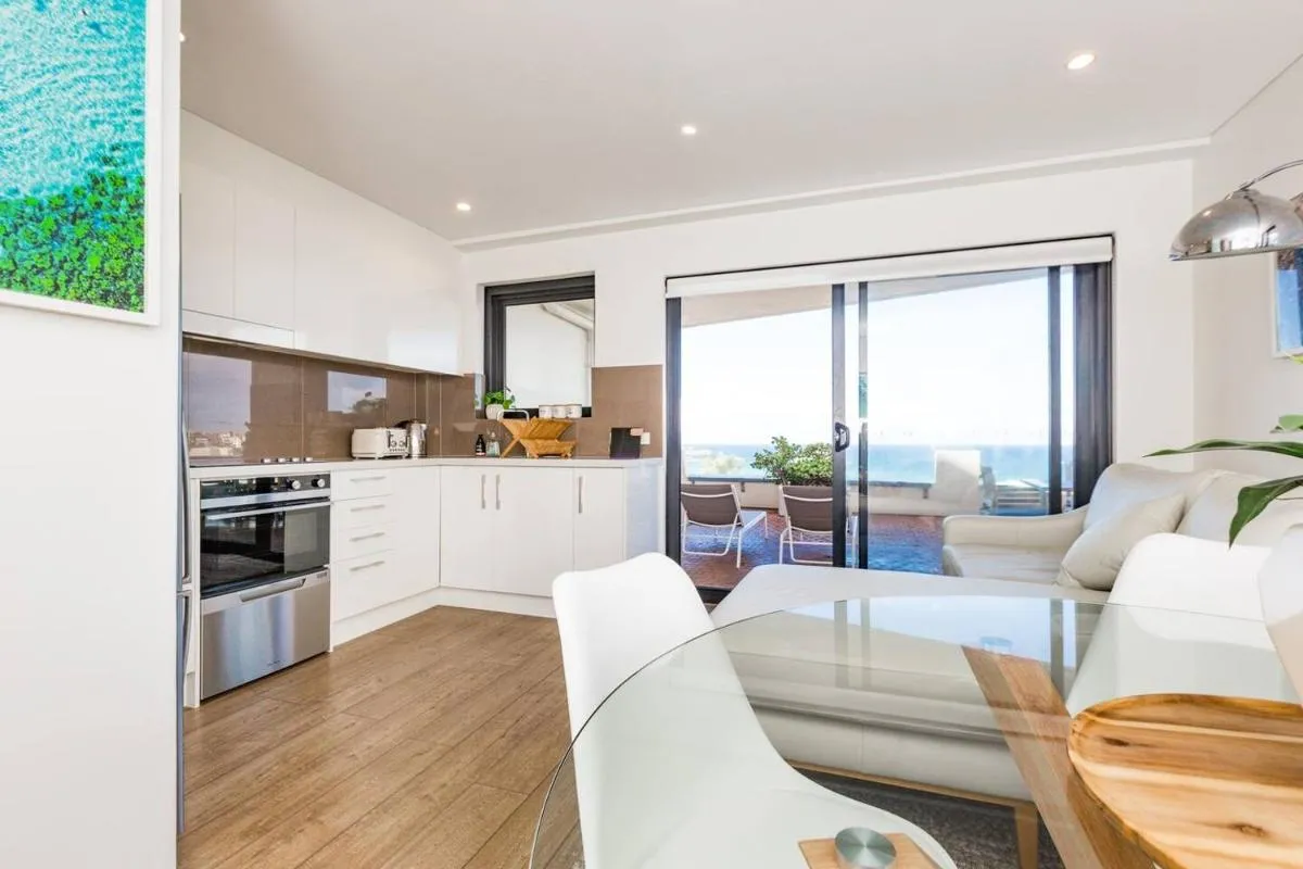 Image 6 of Bondi Beachfront Lifestyle – Ocean Views and Parking