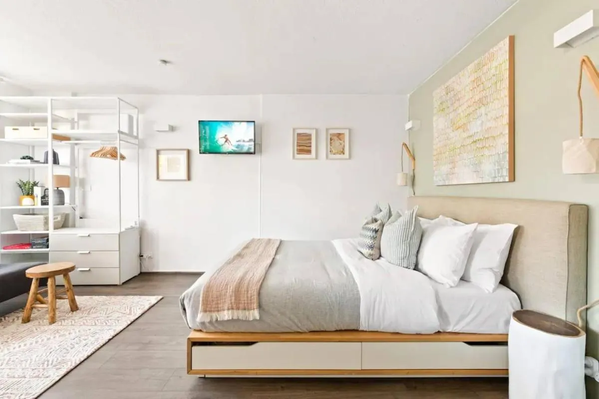 Image 1 of Bondi Studio with Rooftop Pool and Beach Views