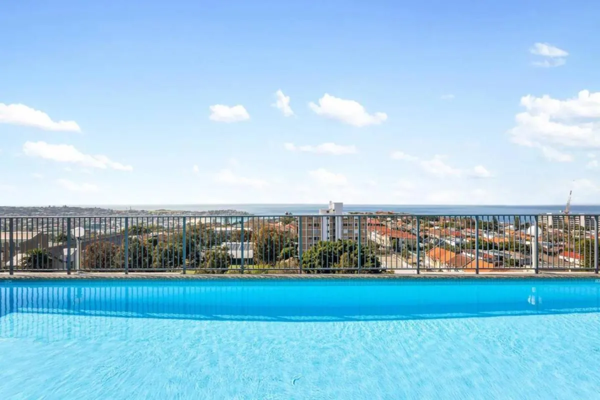 Image 3 of Bondi Studio with Rooftop Pool and Beach Views
