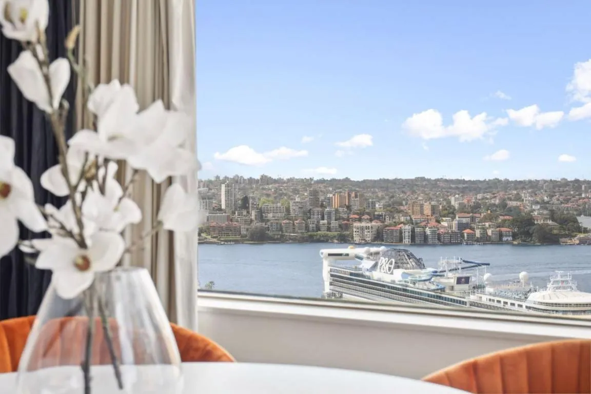 Image of Breathtaking Harbour Bridge Views In Prime Locale