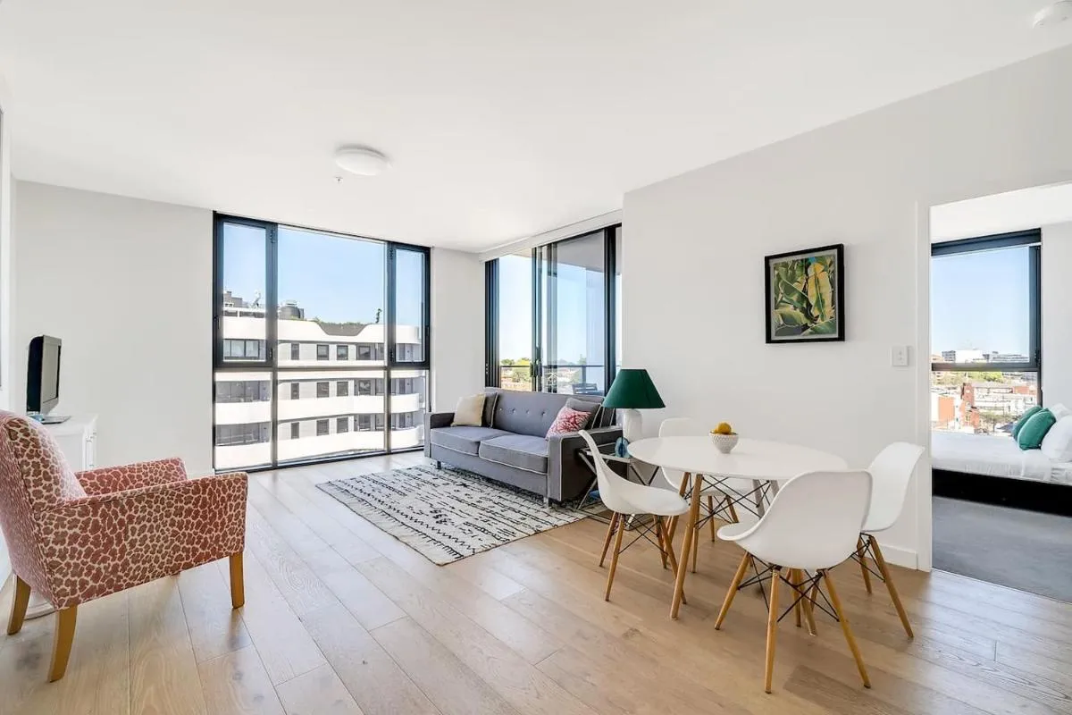 Image 3 of Bright Rockdale Escape near Bayside Beaches