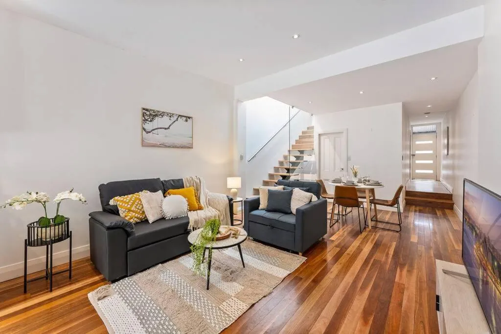 Image of CBD Chic 3 bedroom Stay – Walk to Darling Harbour & Fish Market. (27)