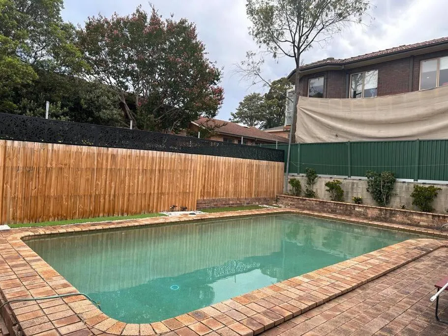 Image 1 of Charming1886