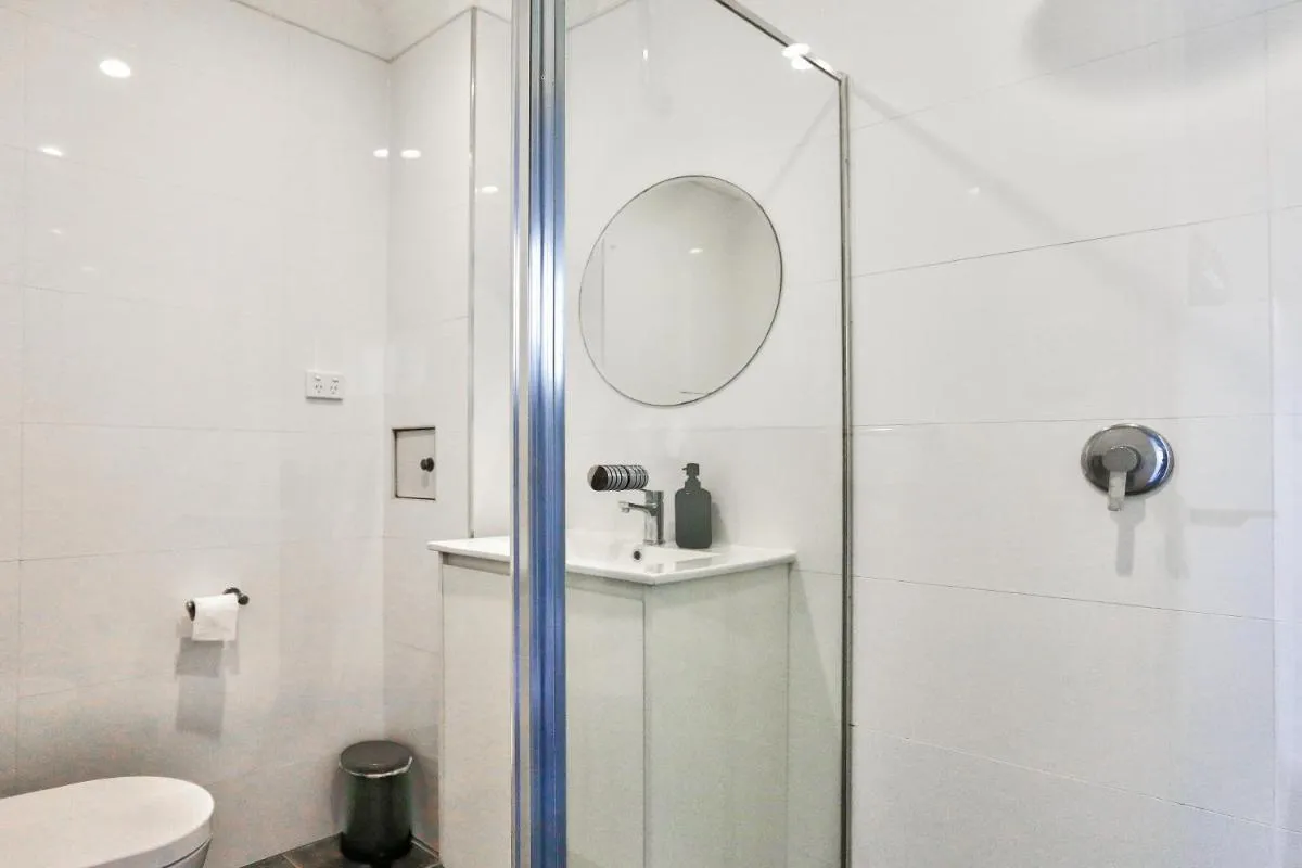 Image 6 of Charming 2 Bedroom House Surry Hills