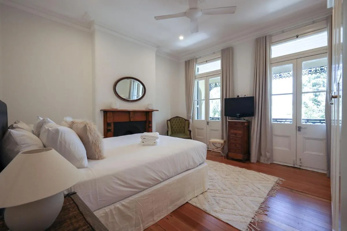 Image 5 of Charming 3-Bedroom Terrace in the Heart of Glebe