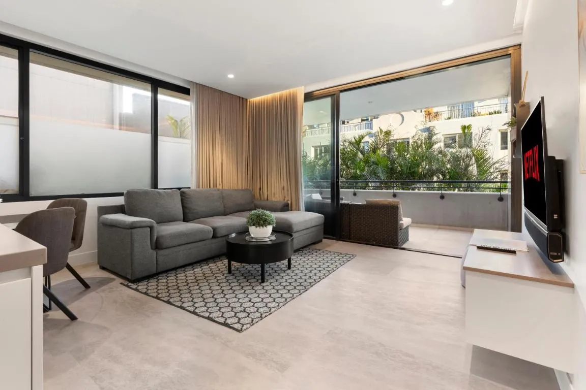 Image of Chic 2-Bed Apartment with Balcony Near Coogee Beach
