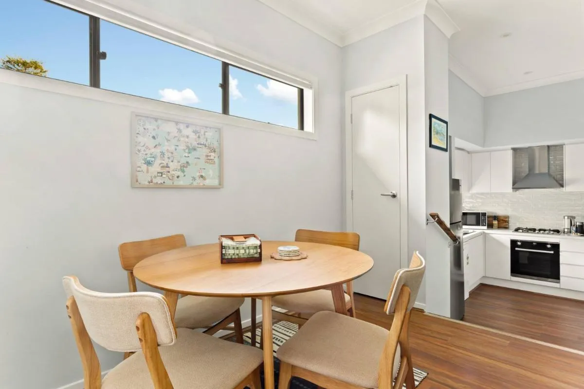 Image 6 of Chic 2-Bed Cottage Minutes from Clontarf Beach