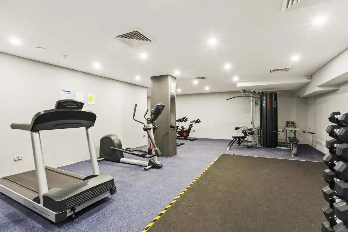 Image 5 of City 2 Bed 2 Bath Parking, Mins to Train and CBD