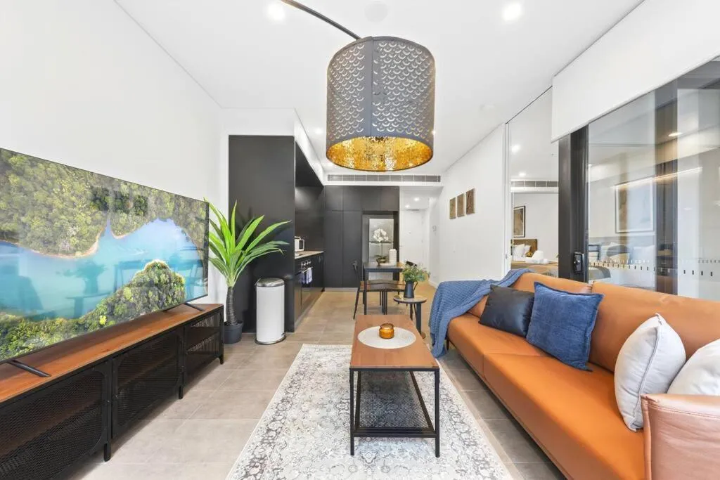 Image of City Living: 1-Bed apt + Study close MQ Station