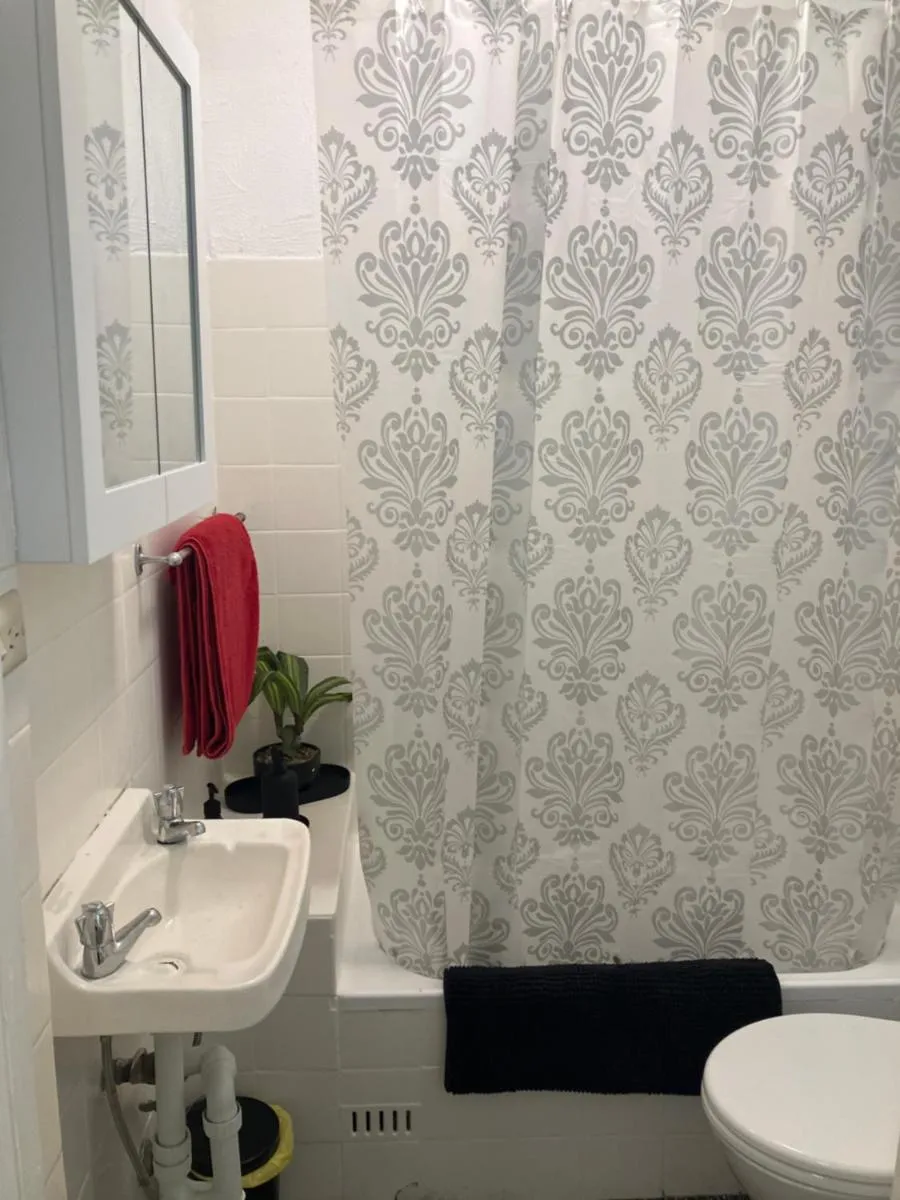 Image 2 of City apartment sleeping up to 4 with rooftop terrace