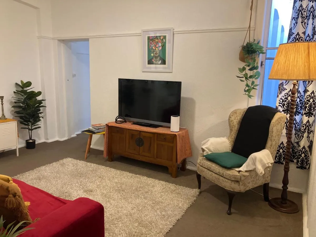 Image 4 of City apartment sleeping up to 4 with rooftop terrace