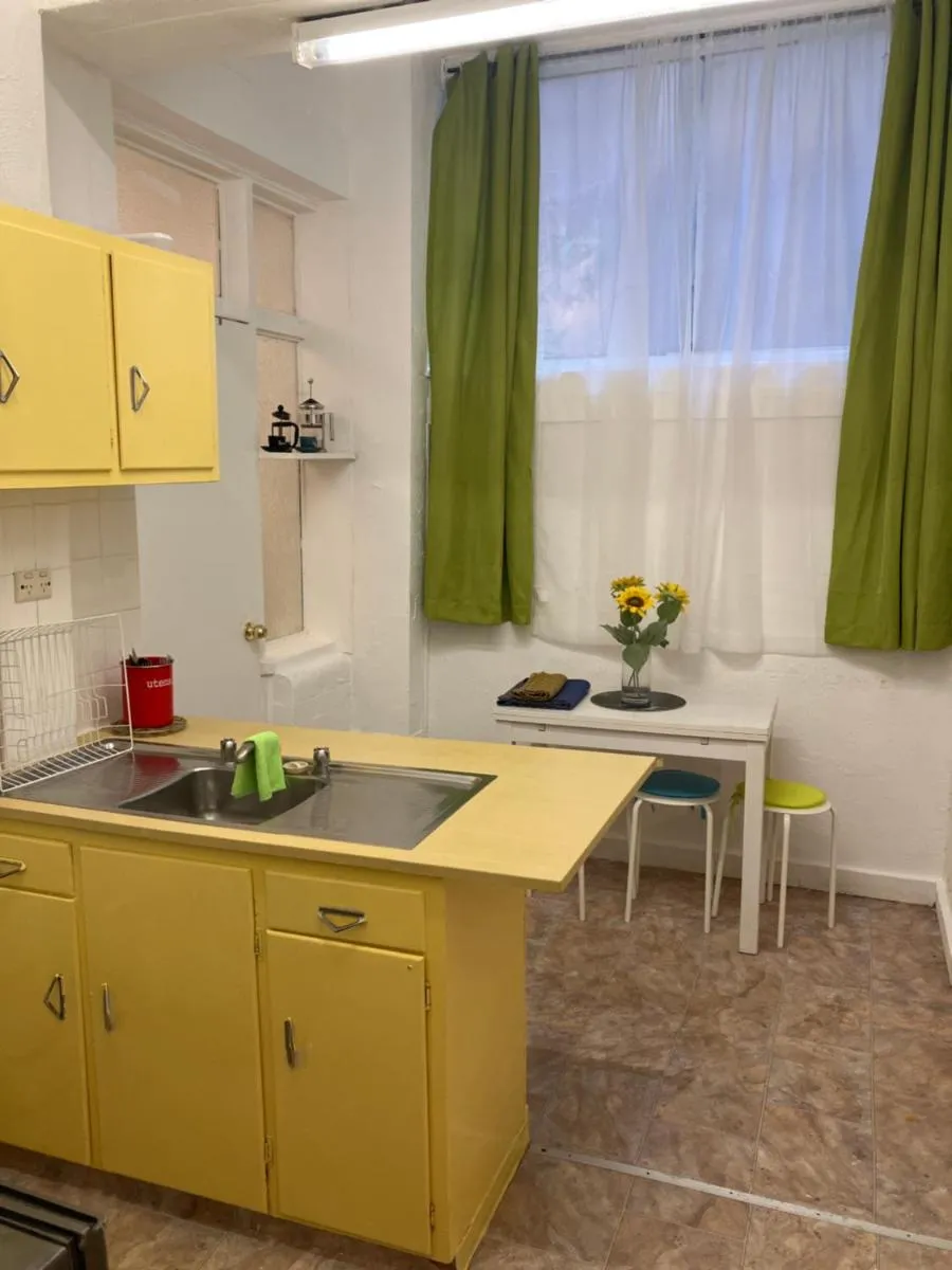 Image 3 of City apartment sleeping up to 4 with rooftop terrace