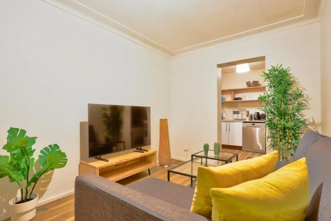 Image of Close to city 2 Bedroom House Surry Hills