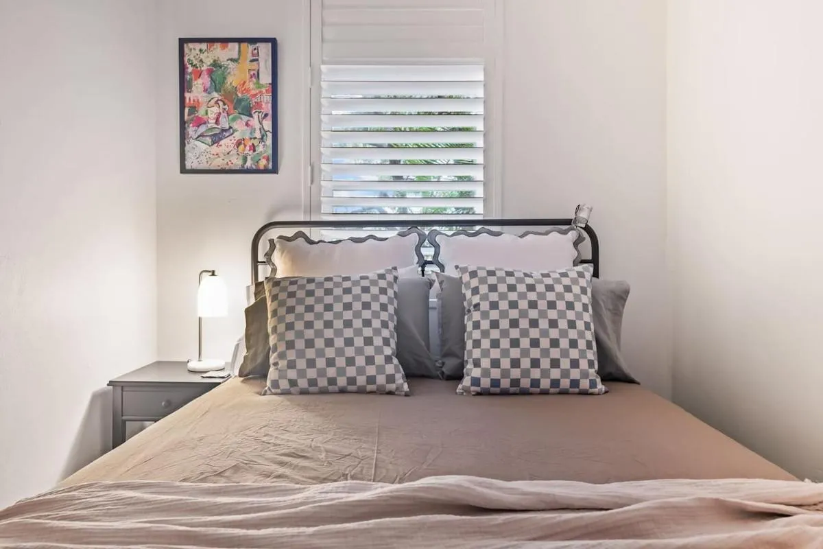 Image 6 of Coastal Corner – Contemporary Chic by the Beach