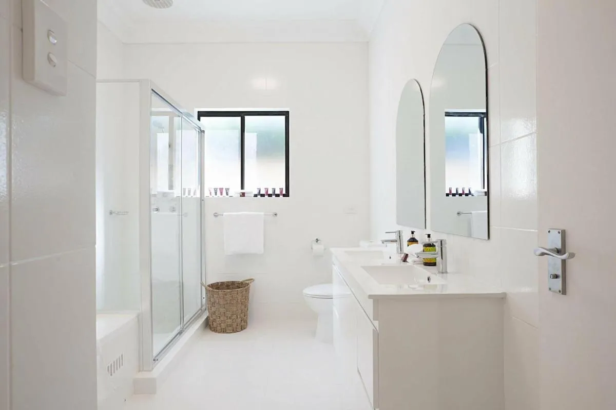 Image 2 of Coastal Tamarama