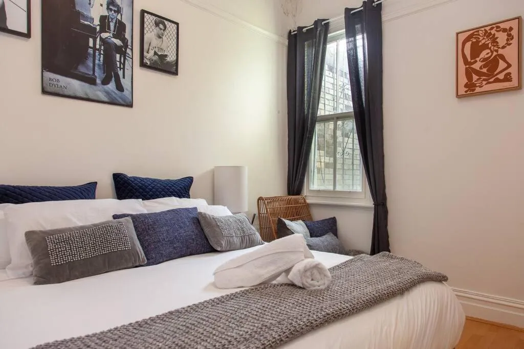 Image 1 of Colourful Bondi Living