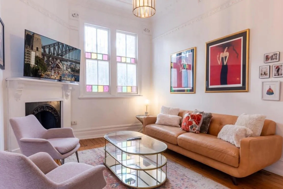 Image of Comfy 3-Bed House Moments from Enmore St