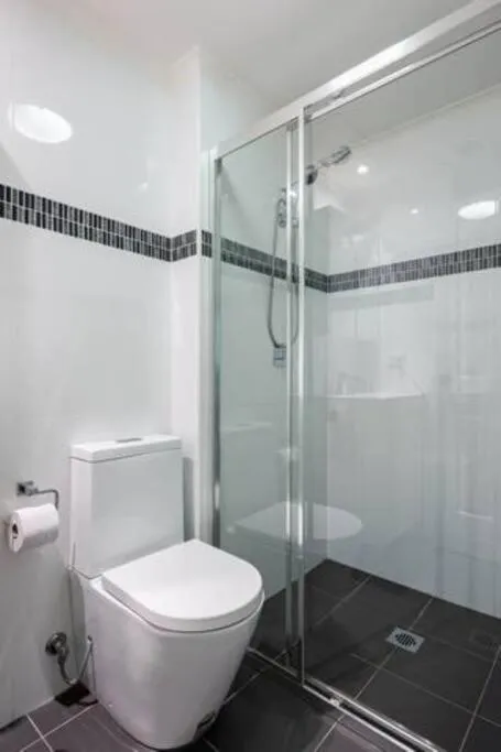 Image 3 of Convenient Studio With Courtyard