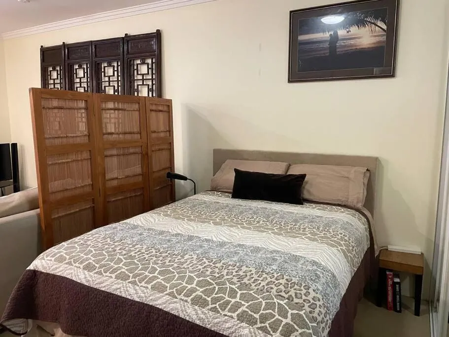 Image 1 of Convenient Studio With Courtyard