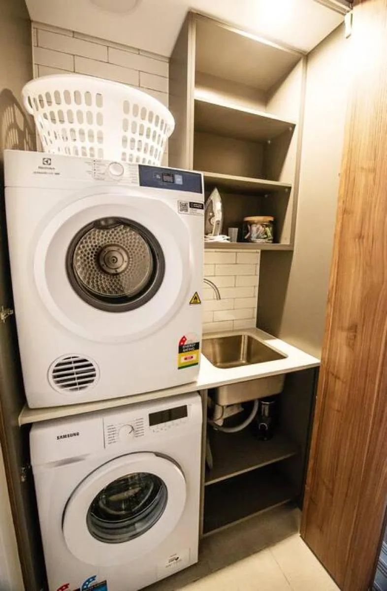 Image 4 of Coogee Beachside Bliss 6