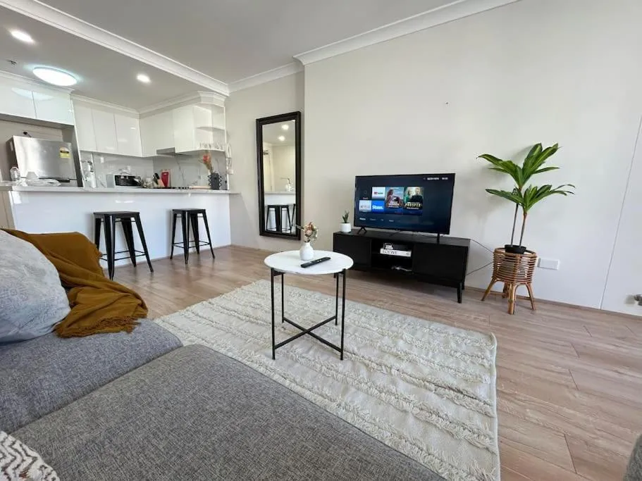 Image of Cosy 2Bed Apt at CBD with free parking