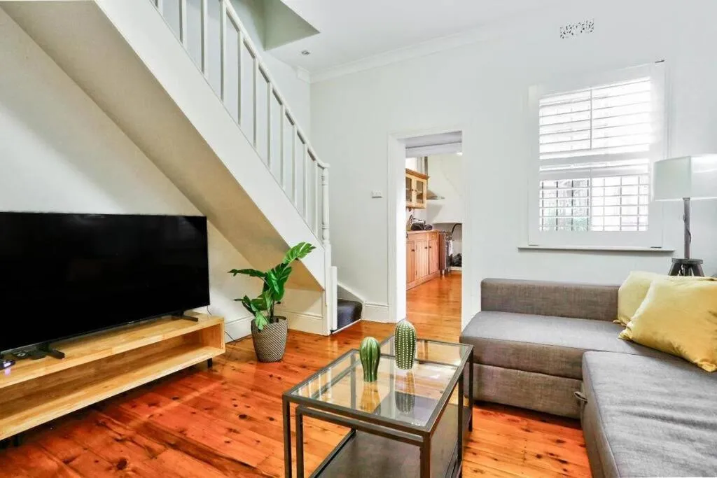 Image 4 of Cosy 2 Bedroom House Chippendale Central Newtown