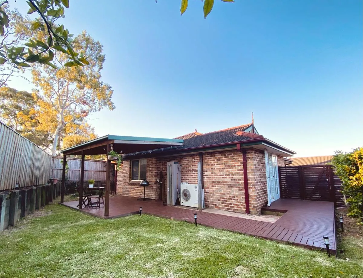 Image 5 of Cosy 3BR House, 7 mins drive to Macquarie Centre, 5 stars on AirB&B