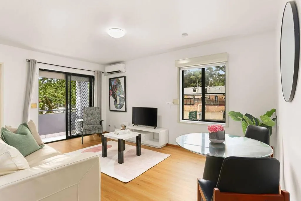 Image of Cosy Inner City Abode – 1 Bed Woolloomooloo