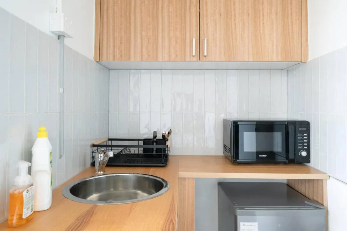 Image 2 of Cosy Studio in a Prime Surry Hills Location