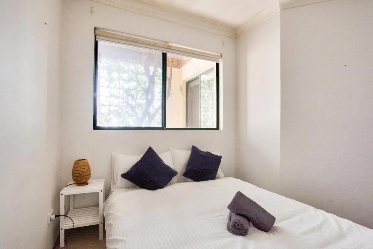 Image 5 of Cozy 2 Bedroom Apartment Surry Hills